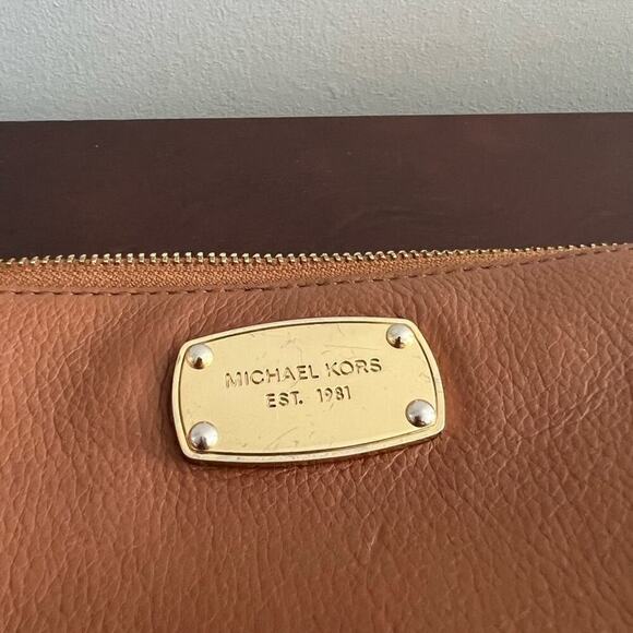 Michael Kors Jet Set Travel Large Travel Continental Wallet - Picture 7 of 11